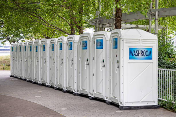 Best Luxury portable toilet rental  in Brewster, WA